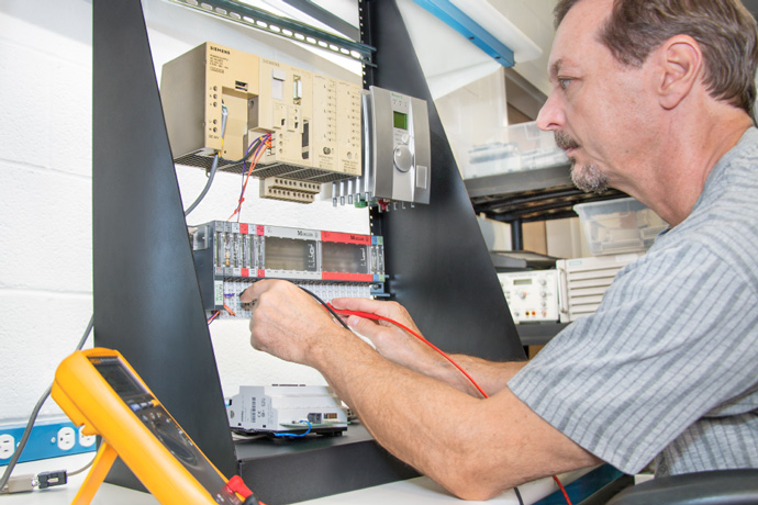 EATON refurbished parts and repairs | Classic Automation